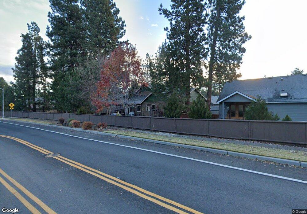 60879 Sawtooth Mountain Ln, Bend, OR 97702 - photo 1