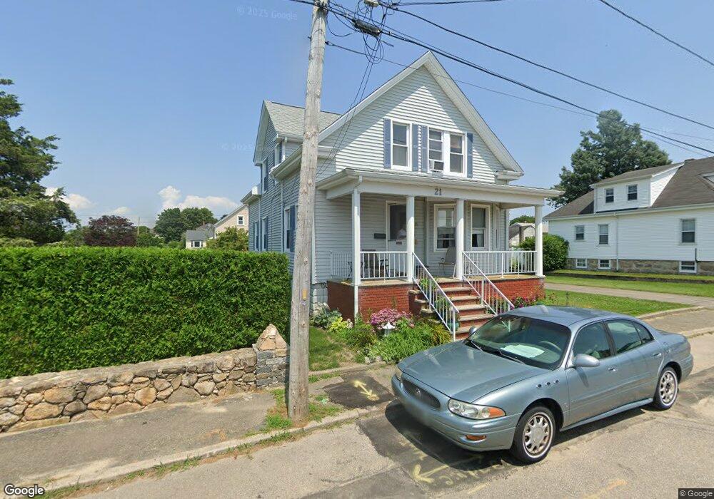 21 Perry St, South Dartmouth, MA 02748 - photo 1