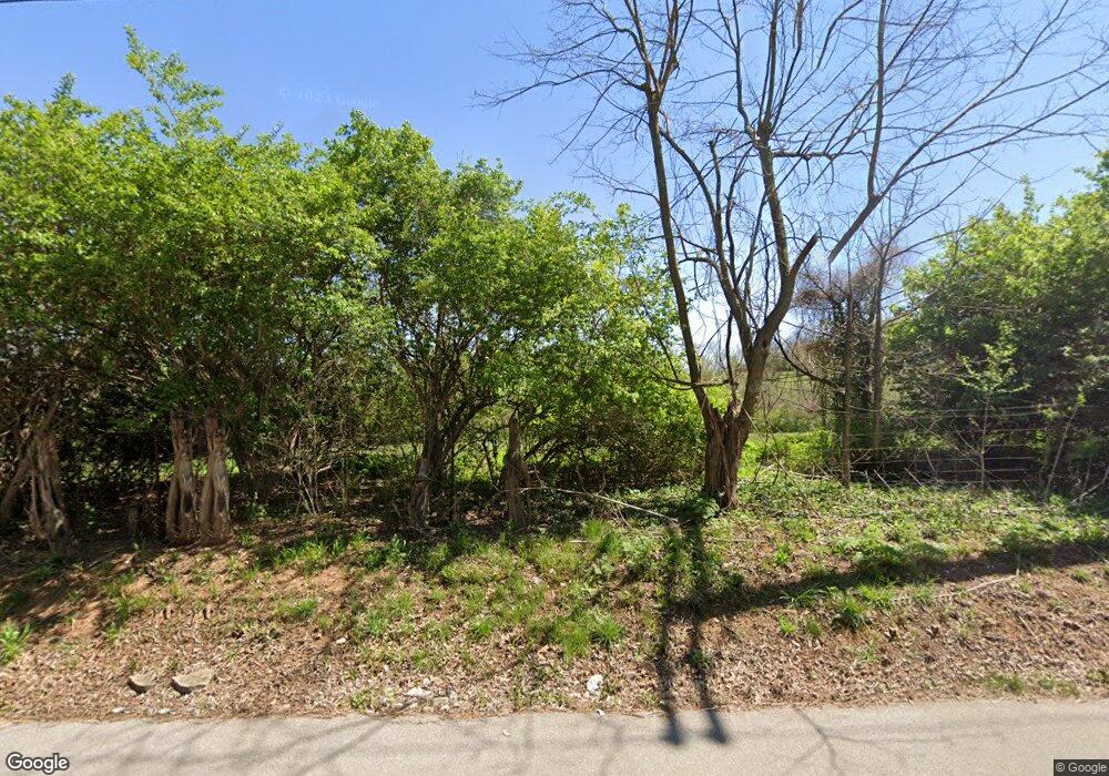 625 S Scruggs Ln, Frankfort, KY 40601 - photo 1