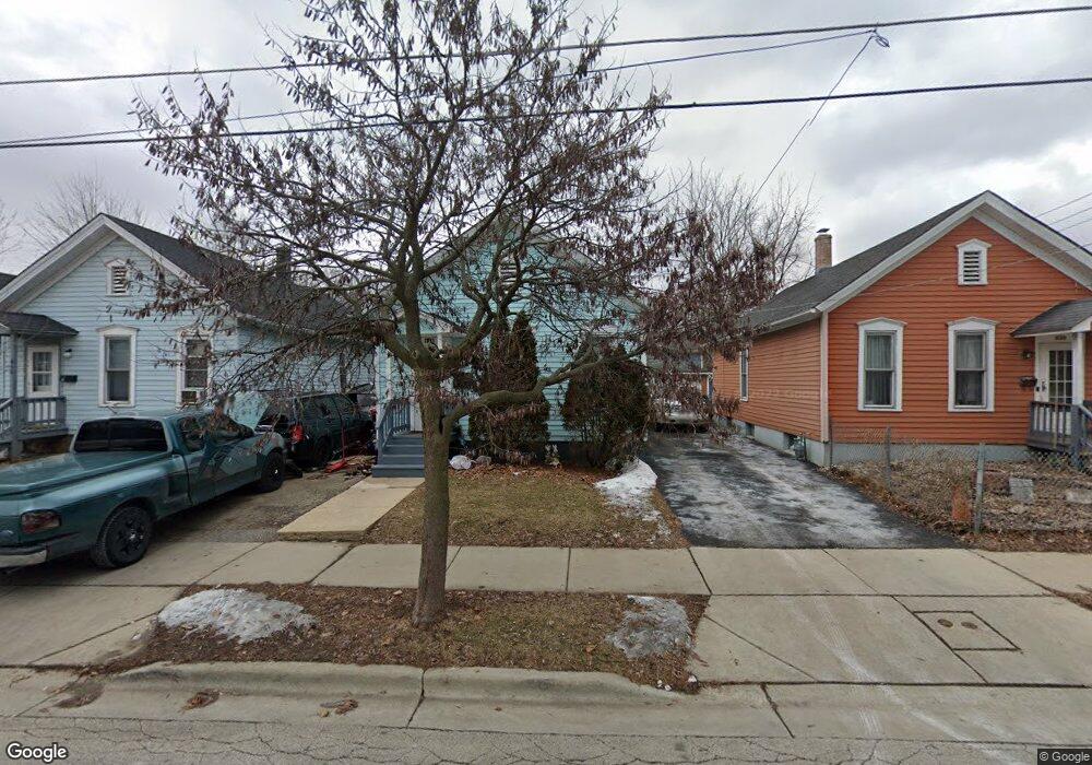 418 Center St unit 20, Elgin, IL 60120 - photo 1