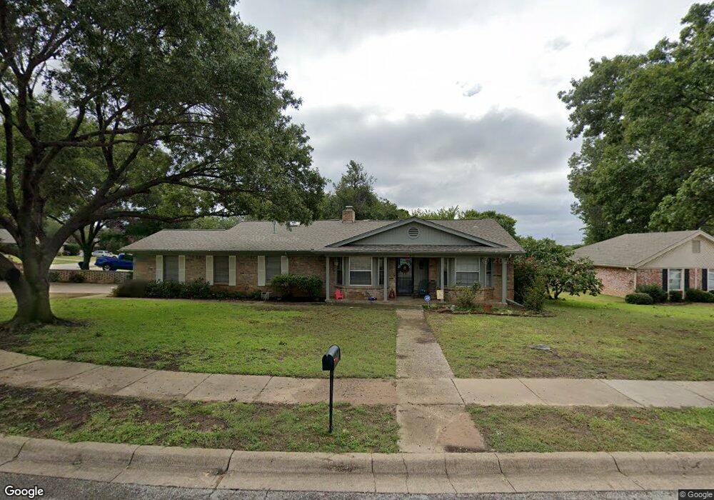 912 Spring Lake Dr, Bedford, TX 76021 - photo 1