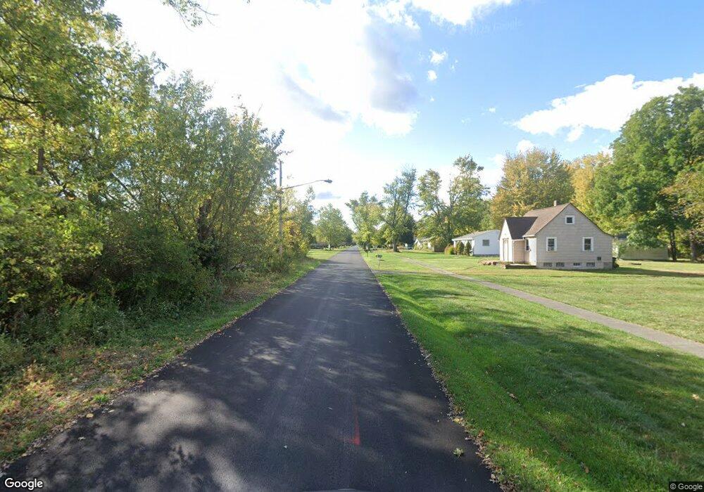 489 Lafayette Blvd, Sheffield Lake, OH 44054 - photo 1