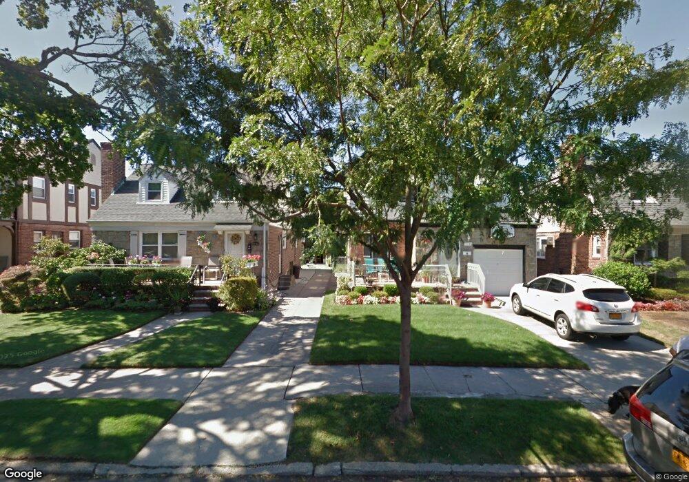 73-28 194th St, Flushing, NY 11366 - photo 1