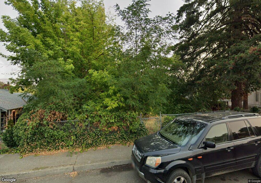 117 W 13th St, the Dalles, OR 97058 - photo 1