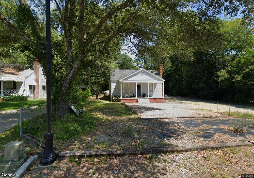 134 E Hampton St, Camden, SC 29020 - photo 1