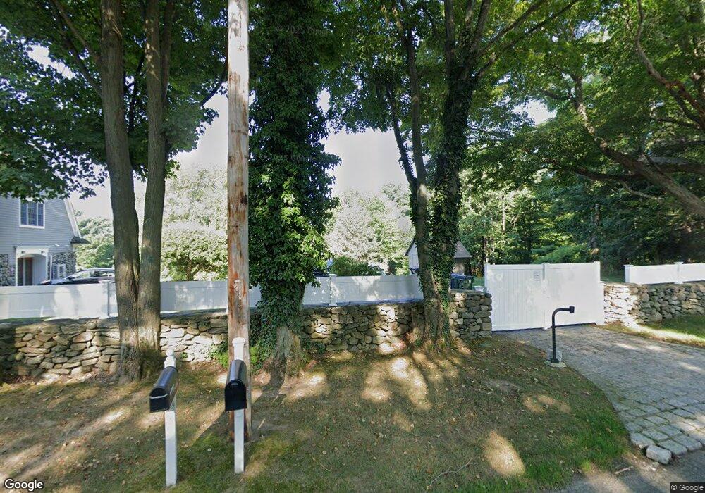 2550 Redding Rd, Fairfield, CT 06824 - photo 1