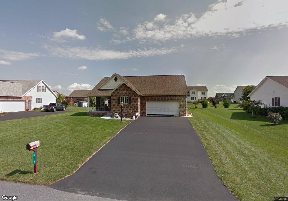 310 Rose Ann Dr, Chambersburg, PA 17201 - photo 1