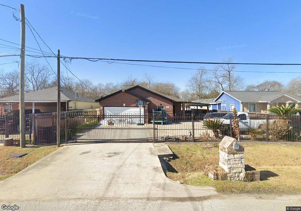 10407 Exeter St, Houston, TX 77093 - photo 1
