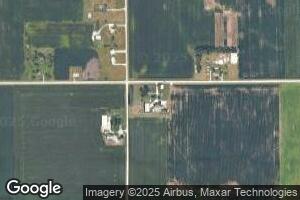 9066 E 9000n Rd, Grant Park, IL 60940