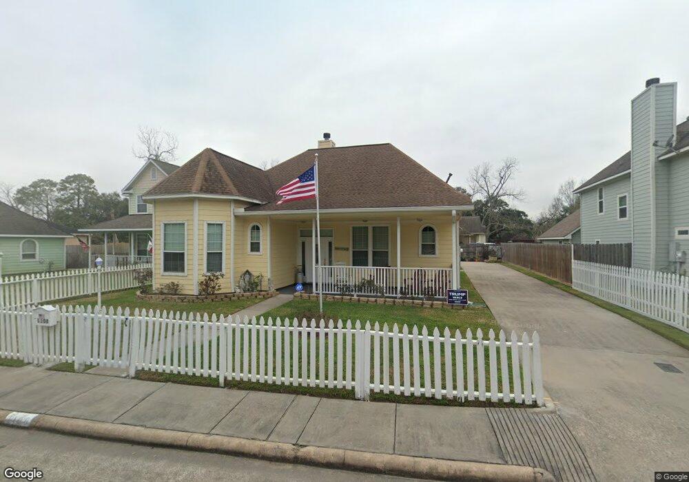 1108 S Hood St, Alvin, TX 77511 - photo 1