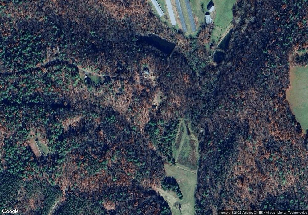 568 Sarah Ln, Basye, VA 22810 - photo 1