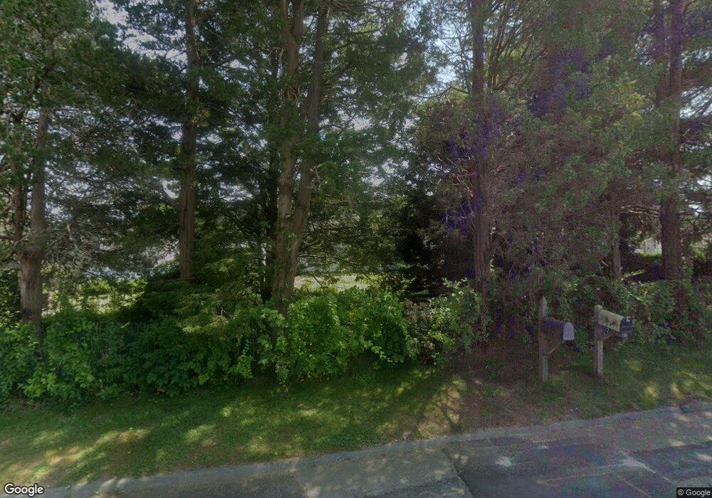 37 Ocean Ave, Fairhaven, MA 02719 - photo 1