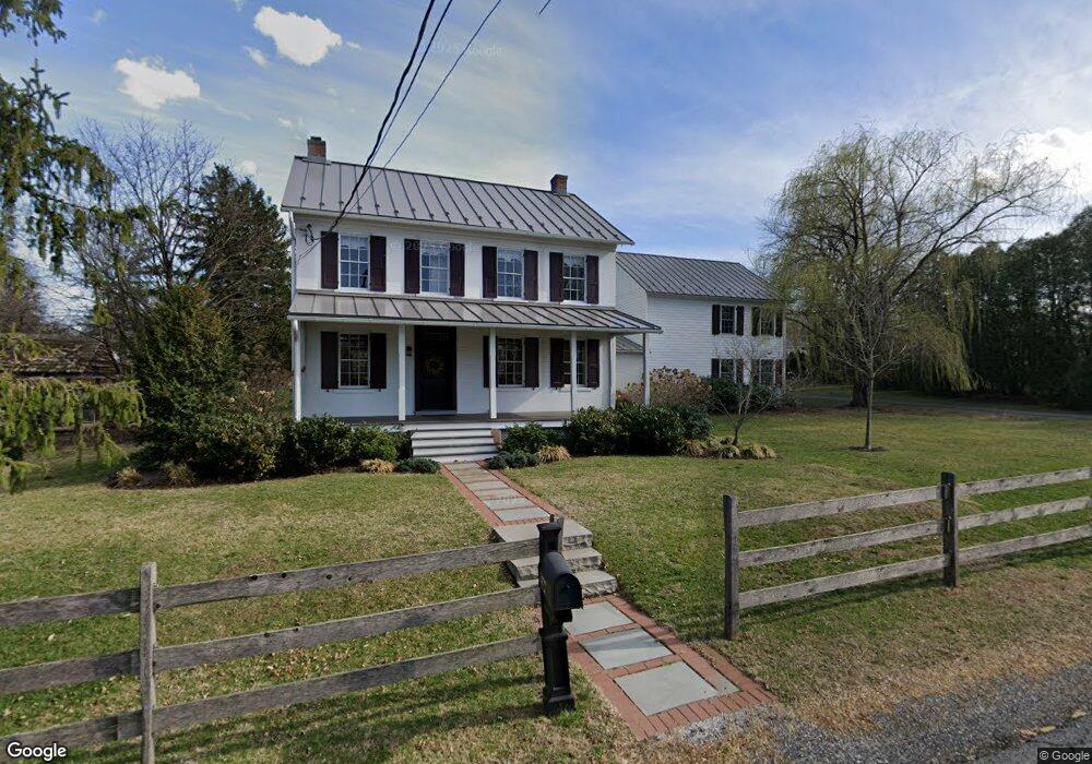 490 Mountain View Rd, Reading, PA 19607 - photo 1