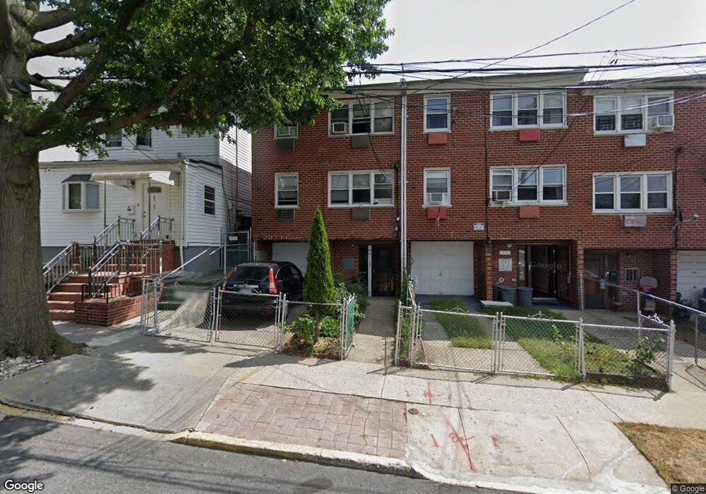 45-81 160th St unit 2Fl, Flushing, NY 11358 - photo 1