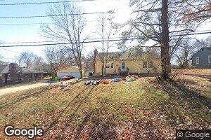 1105 NE Shady Lane Dr, Kansas City, MO 64118