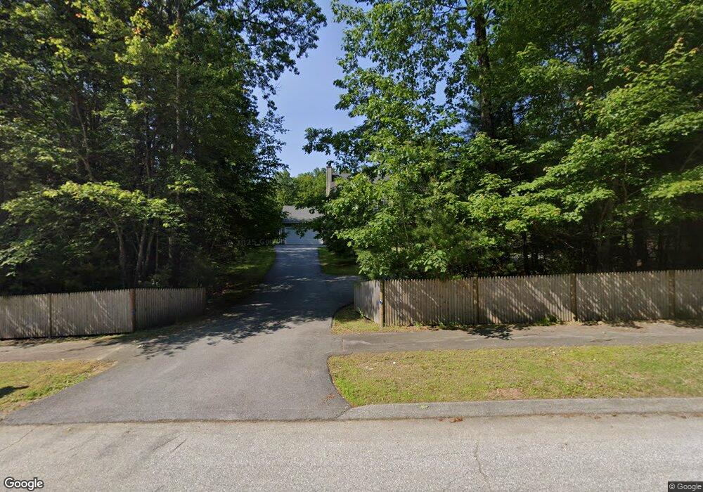 8 Chadsworth Ct, Merrimack, NH 03054 - photo 1