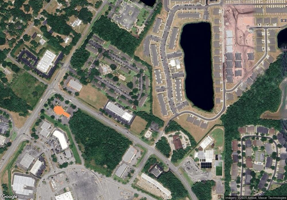 820 Scranton Rd, Brunswick, GA 31525 - photo 1