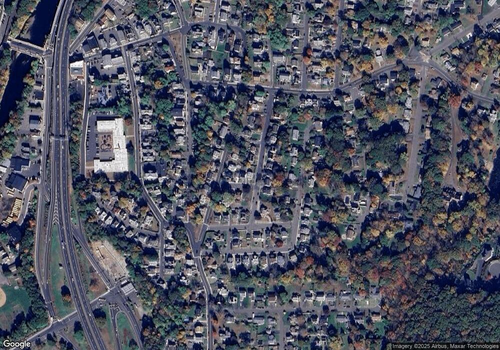 22 Hillcrest Ave, Naugatuck, CT 06770 - photo 1