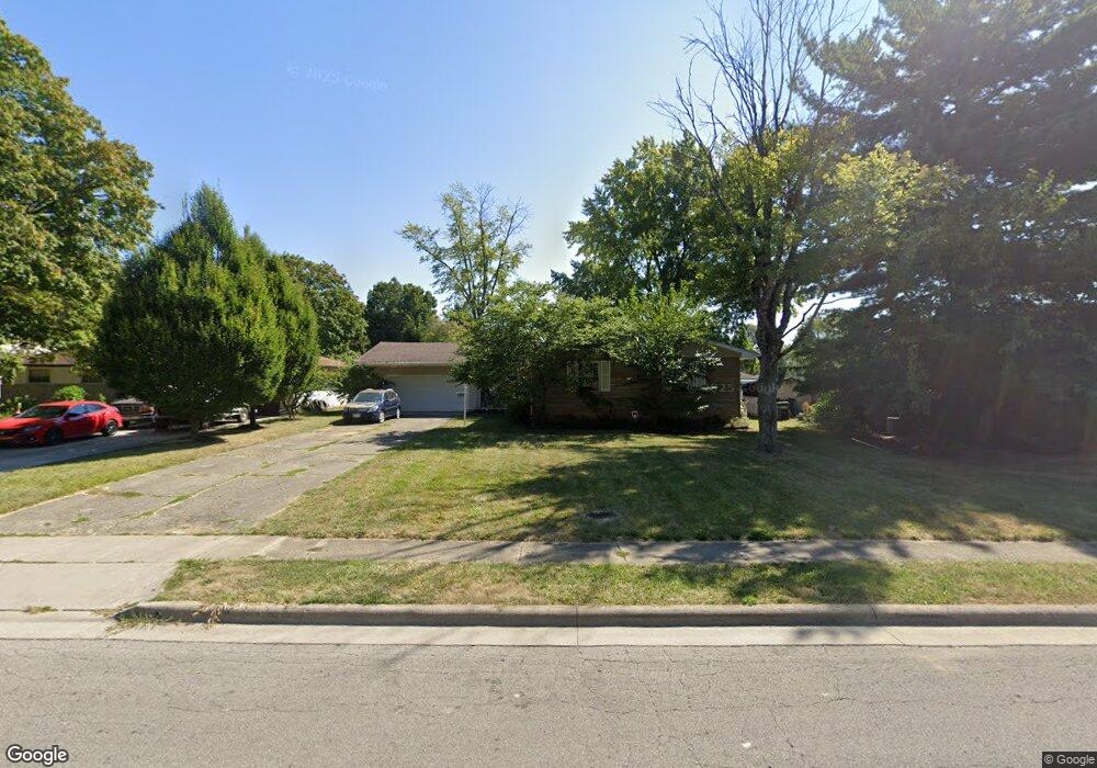 682 Bernhard Rd, Columbus, OH 43213 - photo 1