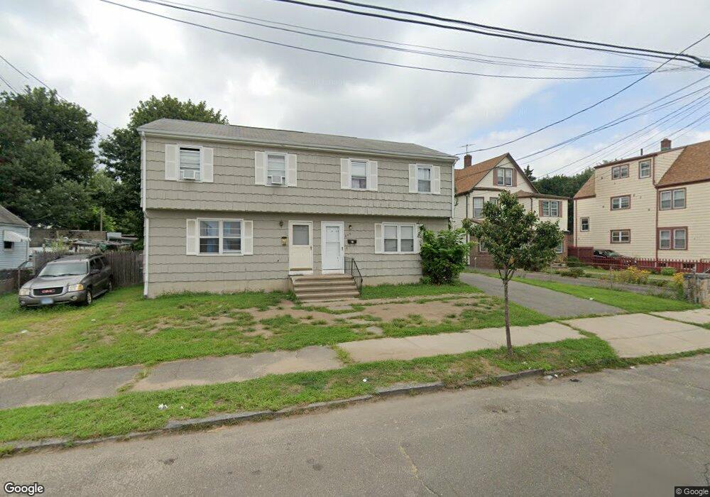 249 Wilmot Ave, Bridgeport, CT 06607 - photo 1