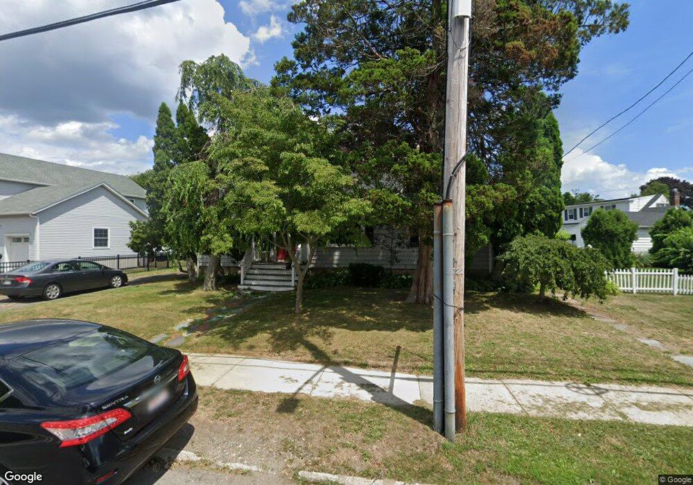 18 Memorial Dr, Salem, MA 01970 - photo 1