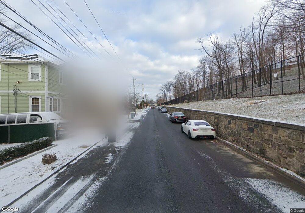 2 Hillview Ave, Yonkers, NY 10704 - photo 1