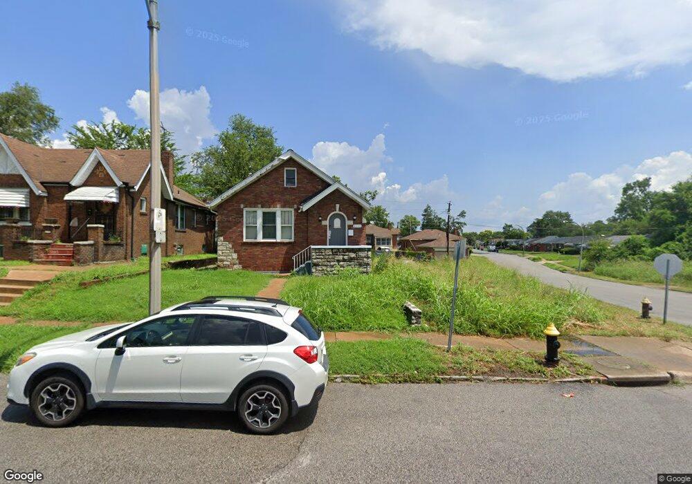 4543 Carter Ave, Saint Louis, MO 63115 - photo 1