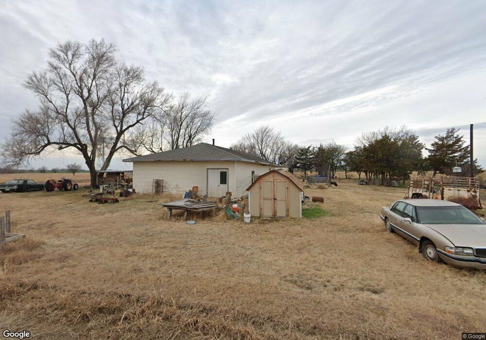 872 SW Euclid St, Kingman, KS 67068 - photo 1