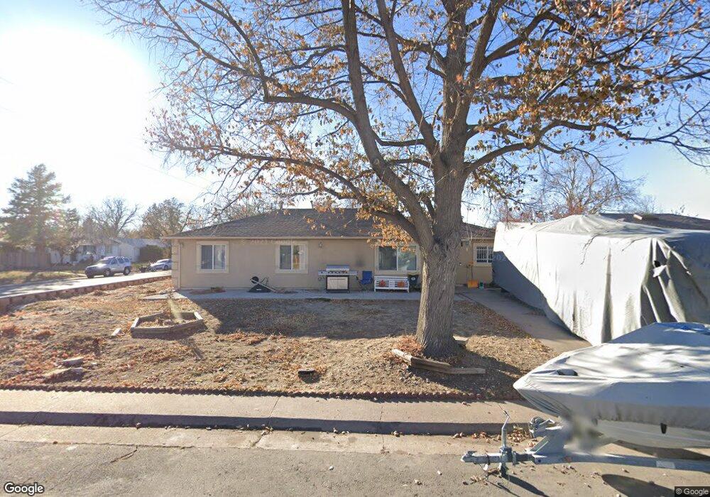 701 Geneva St, Aurora, CO 80010 - photo 1