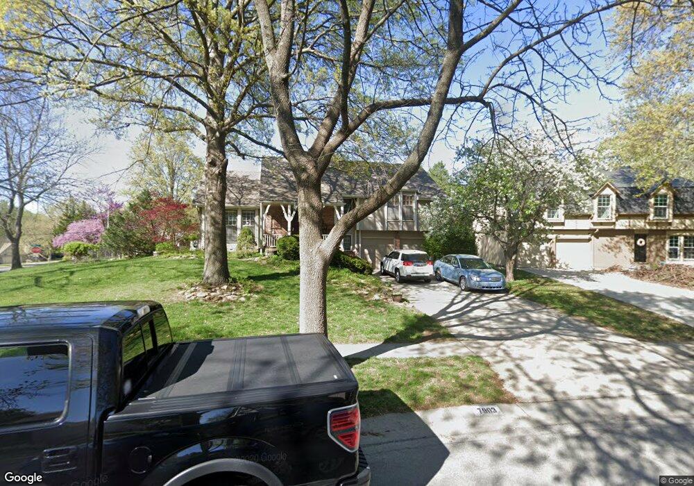 7903 Hauser St, Lenexa, KS 66215 - photo 1