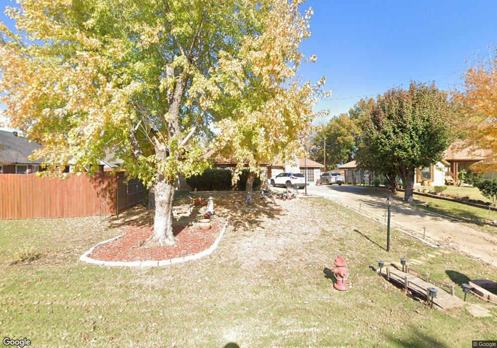 8303 Cardinal Ln, North Richland Hills, TX 76182 - photo 1