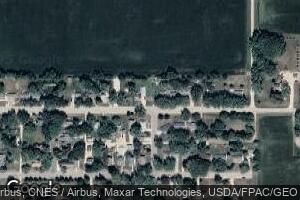 575 4th St, Frost, MN 56033