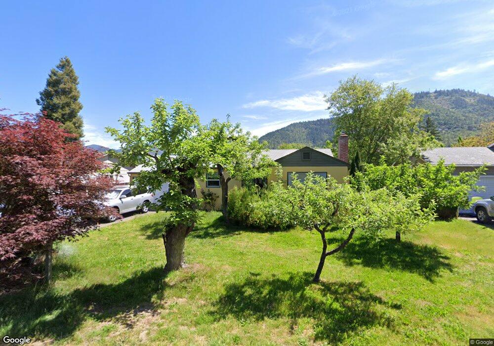 1611 Apple Ln, Grants Pass, OR 97527 - photo 1