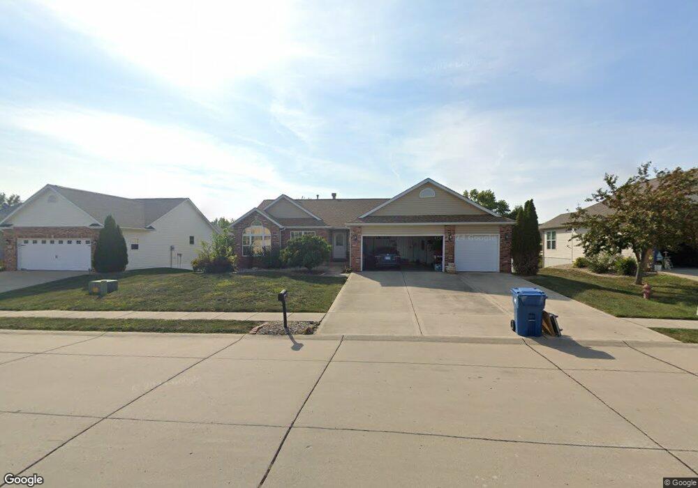 1905 Wellington Ln, Maryville, IL 62062 - photo 1