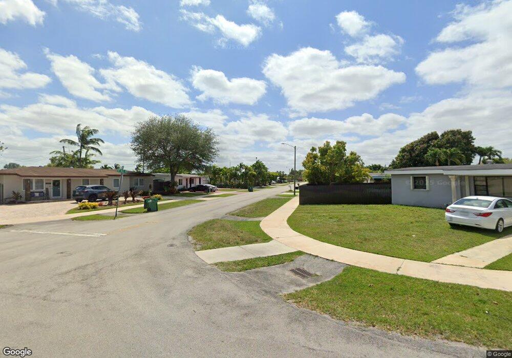 11302 SW 50th St, Miami, FL 33165 - photo 1