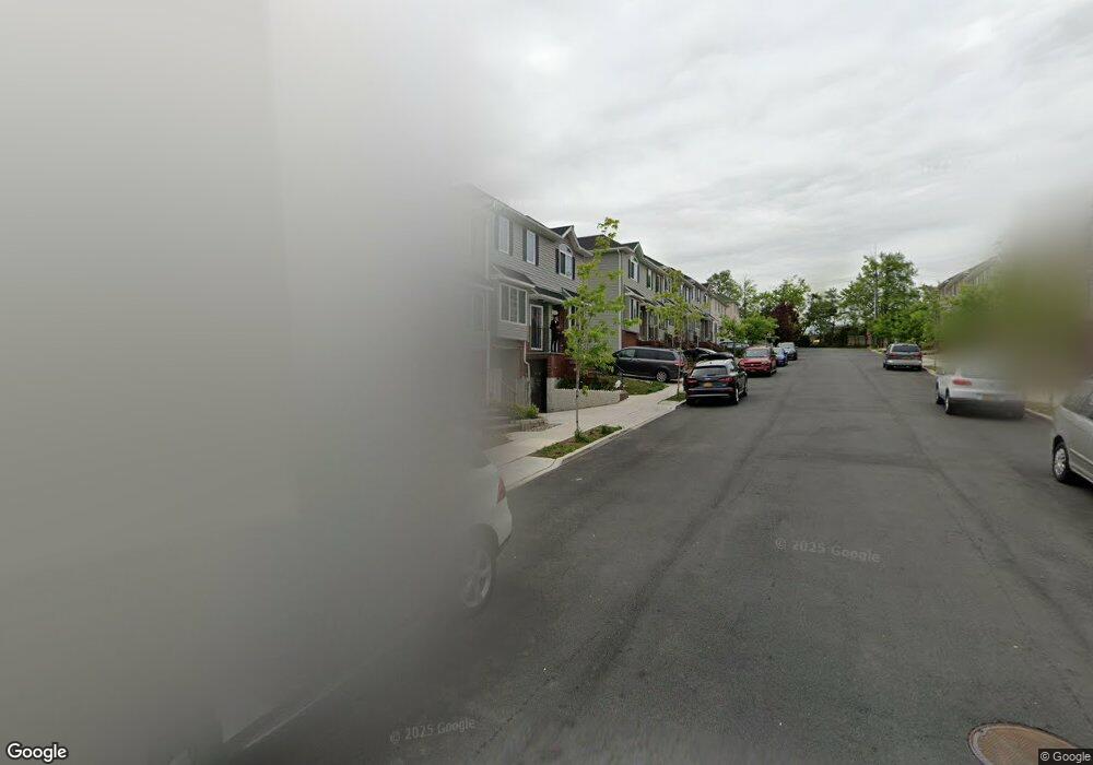 91-106 Burgundy Loop, Staten Island, NY 10304 - photo 1