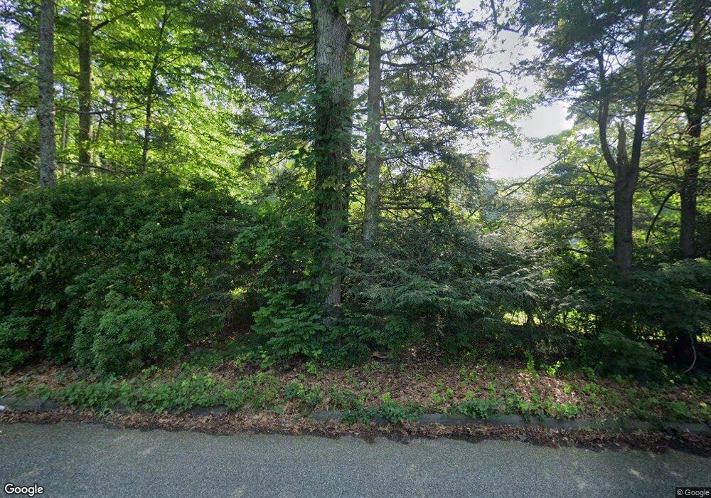 372 Mohegan Park Rd, Norwich, CT 06360 - photo 1