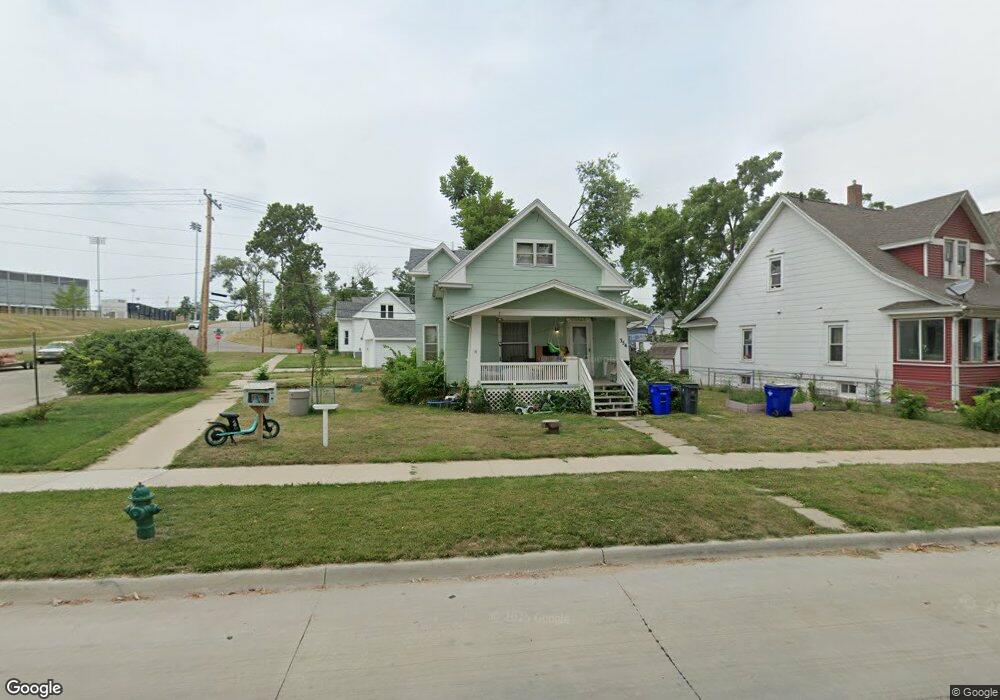 354 Rockford Rd SW, Cedar Rapids, IA 52404 - photo 1