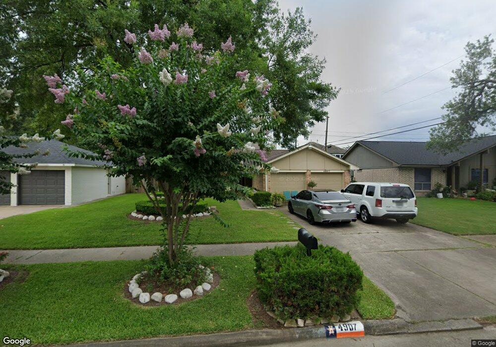 4907 Northrup Dr, Houston, TX 77092 - photo 1