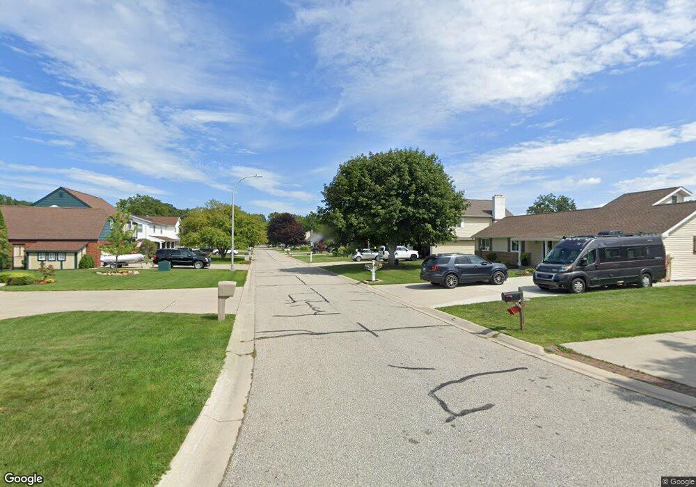 3917 Canal Dr, Port Huron, MI 48060 - photo 1