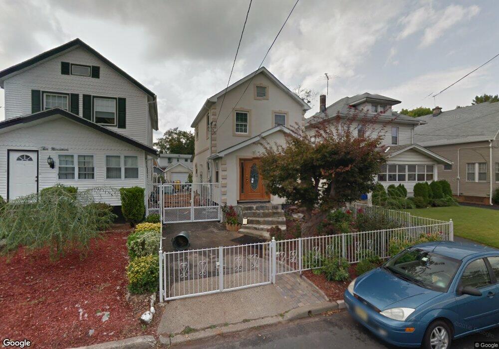 1021 Wheatsheaf Rd, Linden, NJ 07036 - photo 1