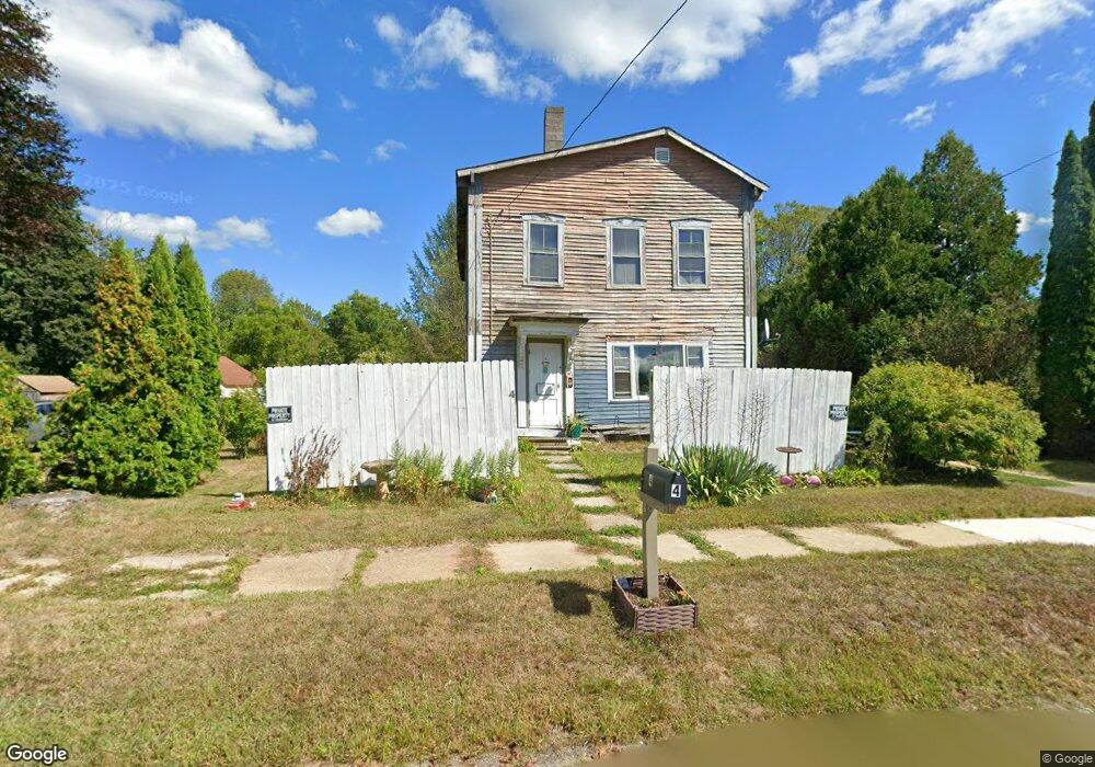 4 High St, Hubbardston, MA 01452 - photo 1