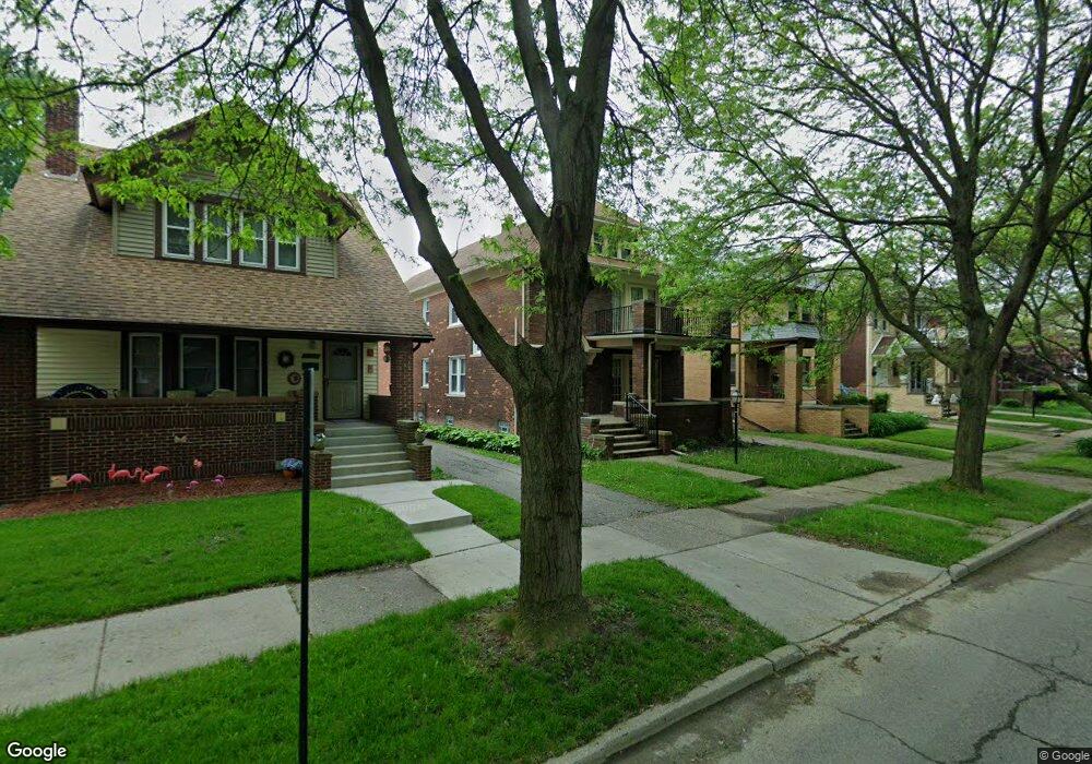 1026 Beaconsfield Ave unit 28, Grosse Pointe Park, MI 48230 - photo 1