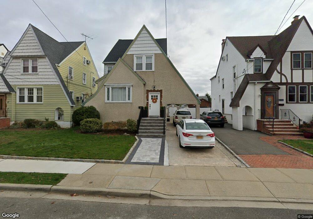 131 Gordon Rd, Valley Stream, NY 11581 - photo 1