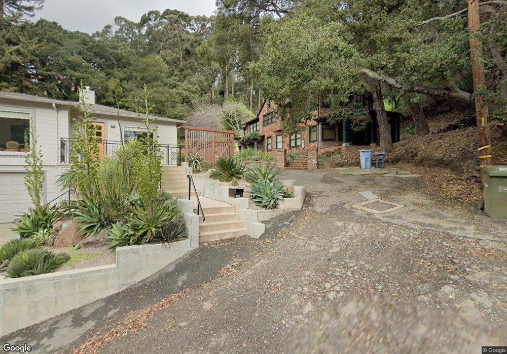 2779 Hilgard Ave, Berkeley, CA 94709 - photo 1