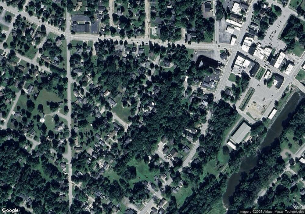 215 Prospect St, Vassar, MI 48768 - photo 1