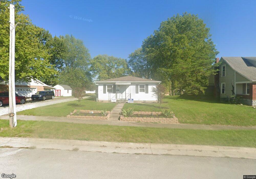 412 Van Buren St, Wapakoneta, OH 45895 - photo 1