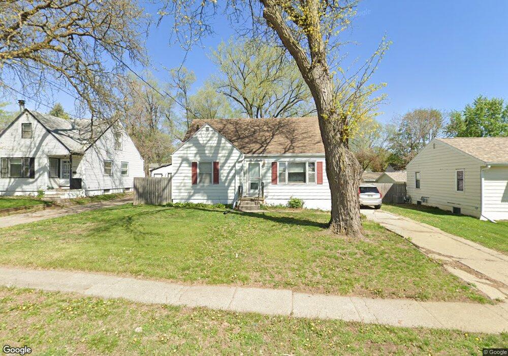 2401 62nd St, Des Moines, IA 50322 - photo 1