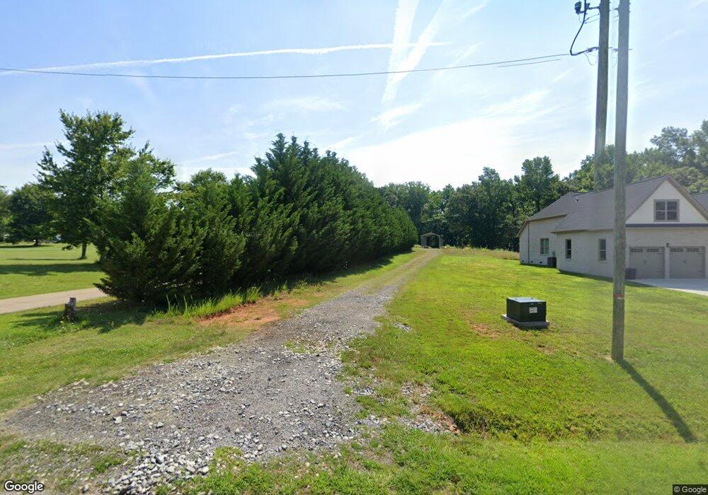 560 Meadow Rd, Inman, SC 29349 - photo 1