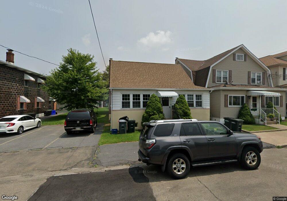 857 Grant St, Hazleton, PA 18201 - photo 1